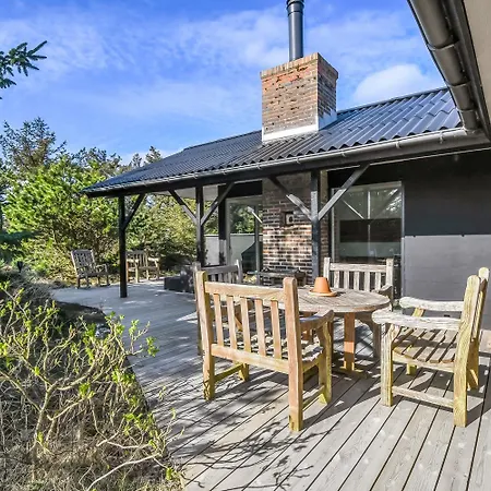 Godt Beliggende Taet Pa Vesterhavet Sj416 Holiday home Harboor